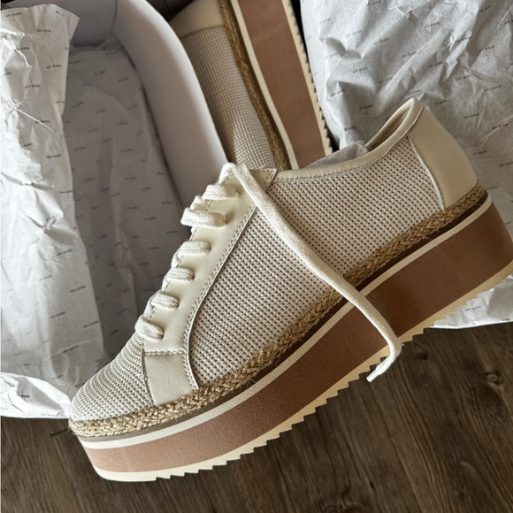 Dolce Vita Mesh Telah platform sneakers size 11 NWT - Picture 2 of 11